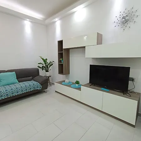 Casa Aurora, Il Mare E Il Centro A Portata Di Mano Apartment