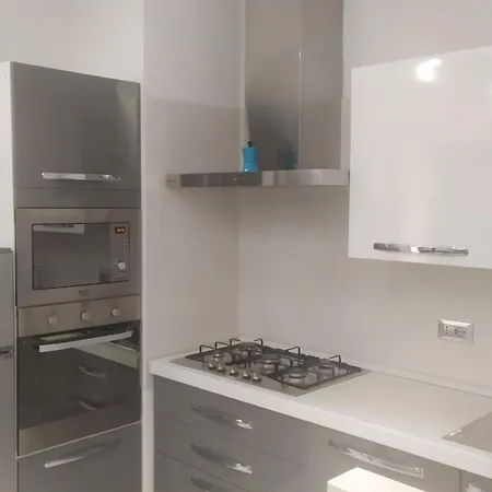 Casa Aurora, Il Mare E Il Centro A Portata Di Mano Apartment *