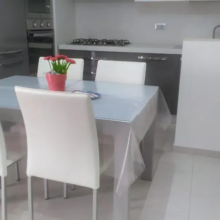Casa Aurora, Il Mare E Il Centro A Portata Di Mano Apartment Vieste