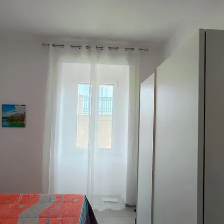 Apartment Casa Aurora, Il Mare E Il Centro A Portata Di Mano *